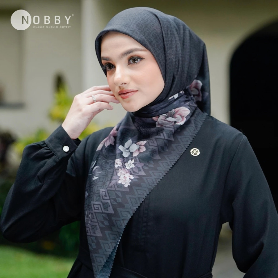 Mahreen Scarf